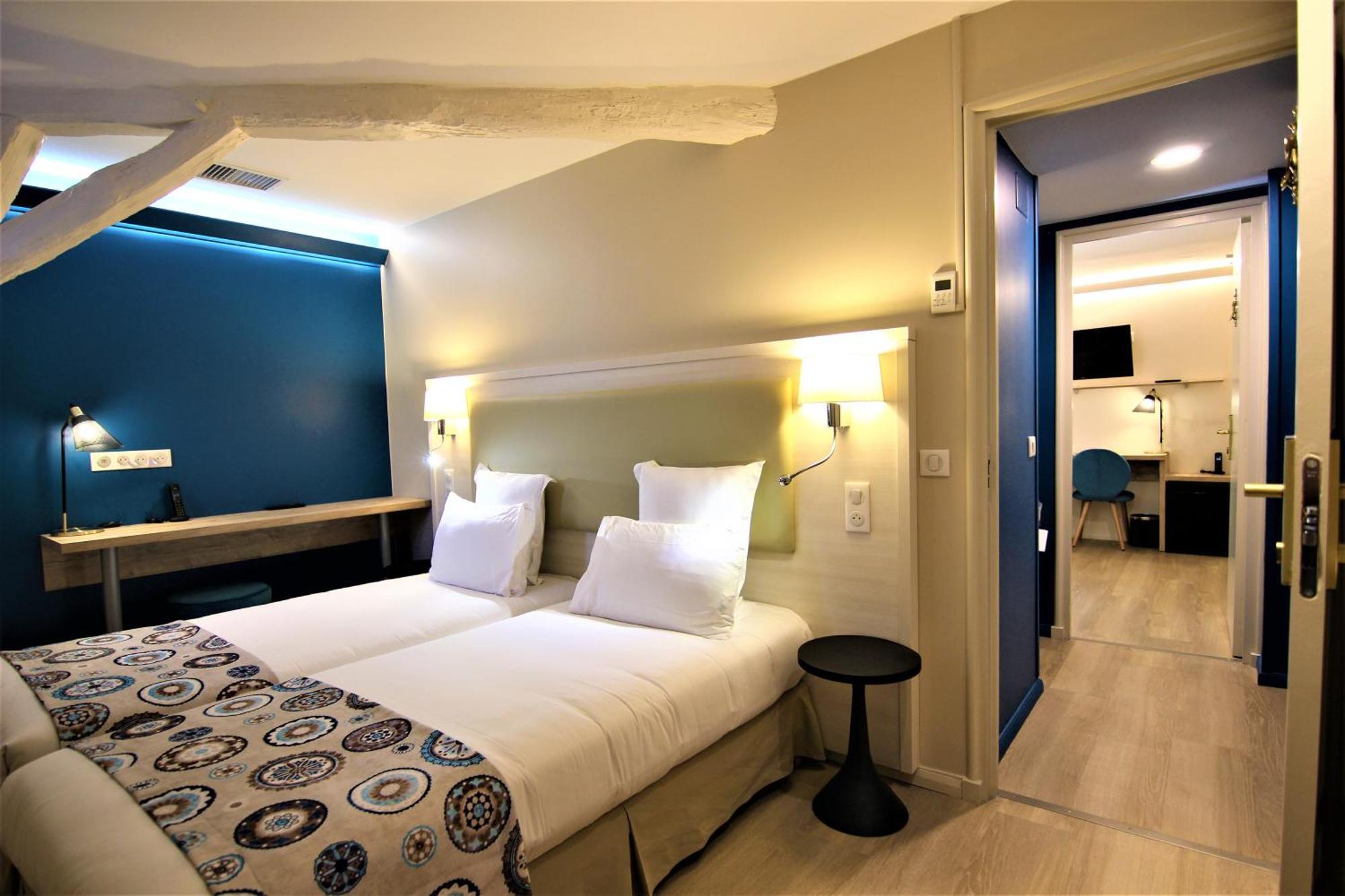 Hotel Montaigne Сарла-ла-Канеда Экстерьер фото